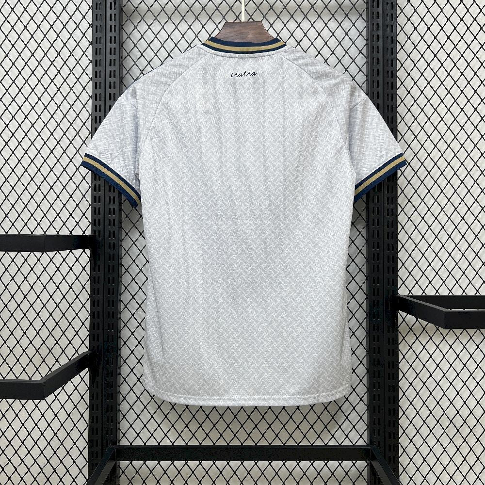 Italy Away 26