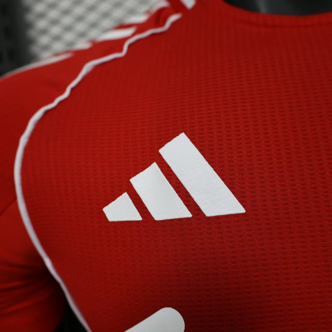 Liverpool Home 25-26