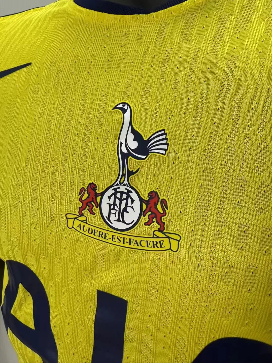 Tottenham Hotspur Third 25-26